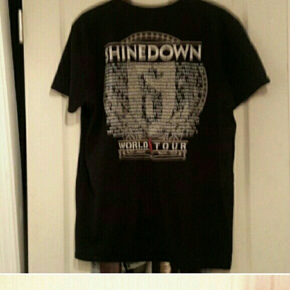 Shine Down world tour tshirt - Picture 2 of 3